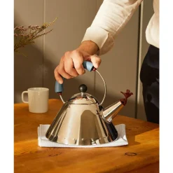 AlessiWasserkessel 9093 2,0 l Michael Graves blau