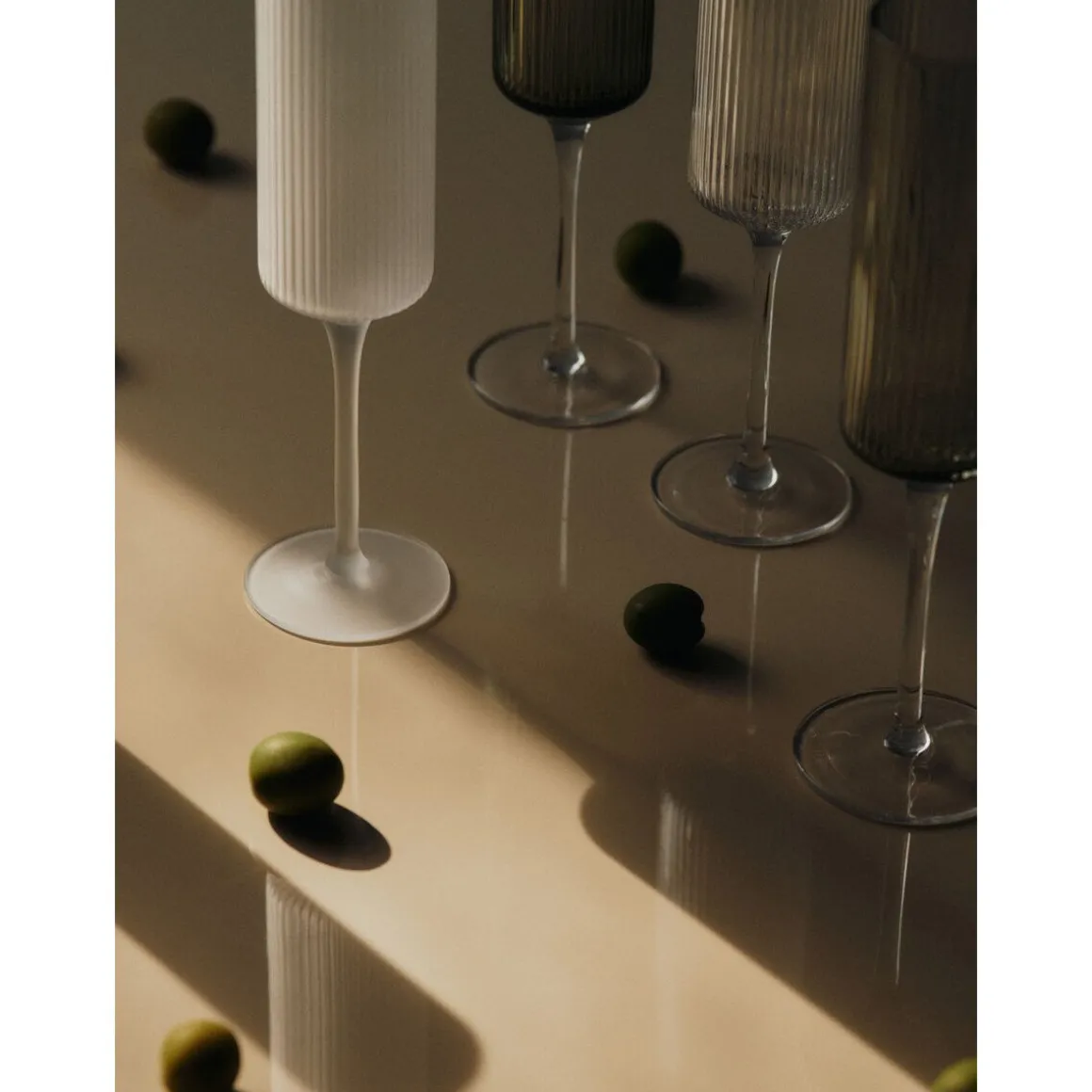 ferm LIVINGRipple Champagnerglas 2er-Set klar