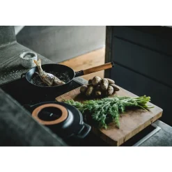 FiskarsBratpfanne 26 cm Norden schwarz