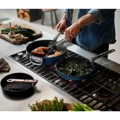 Joseph JosephBratpfanne 28 cm Space blau