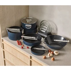 Joseph JosephTopf 23 cm Space blau