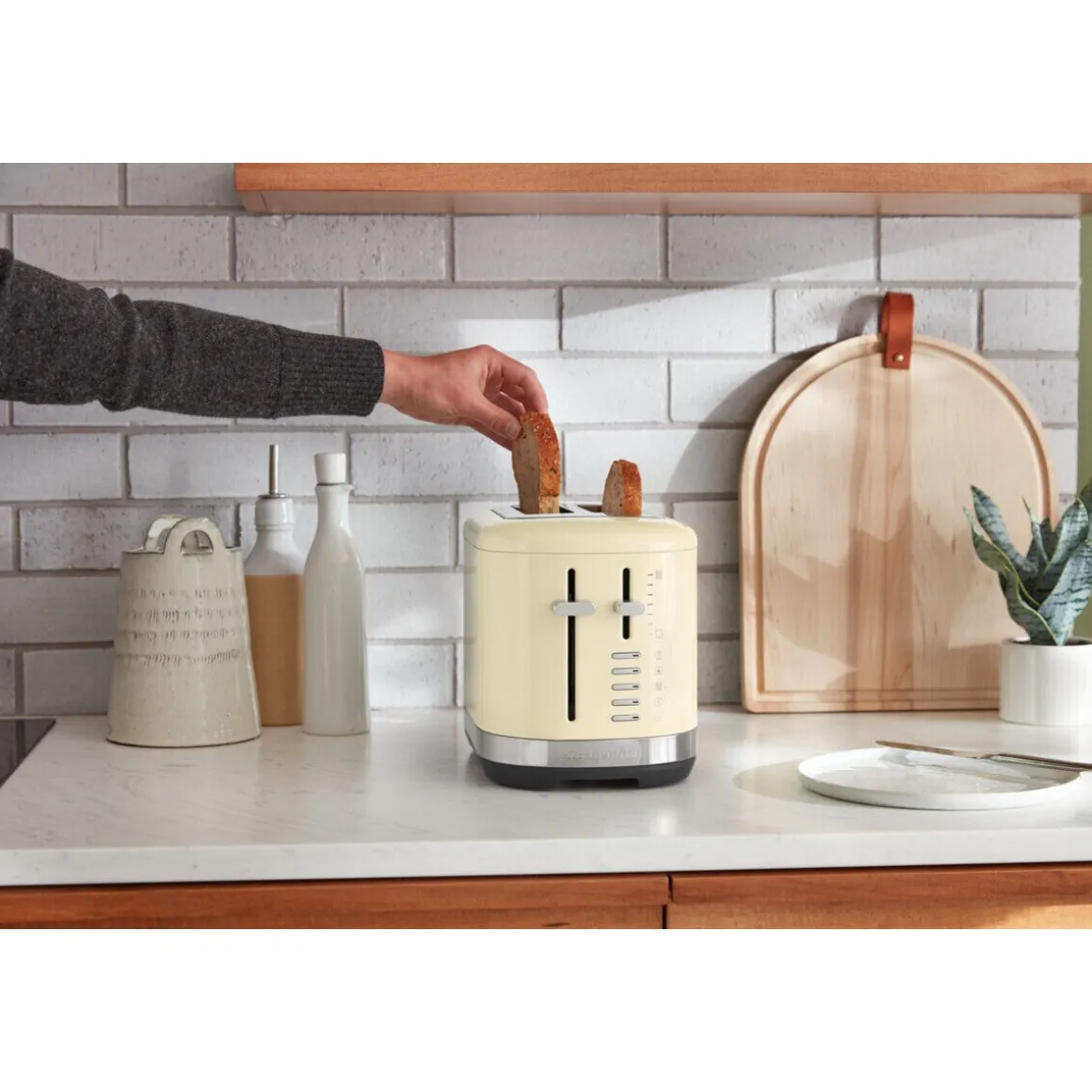 KitchenAid2-Scheiben-Toaster 31 cm 980 W Crème