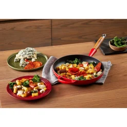 Le CreusetBratpfanne 24cm m. Holzgriff kirschrot Guss