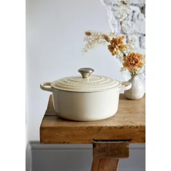 Le CreusetBräter mit Deckel 31 cm Signature Meringue