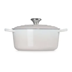 Le CreusetBräter mit Deckel 24 cm Signature Meringue