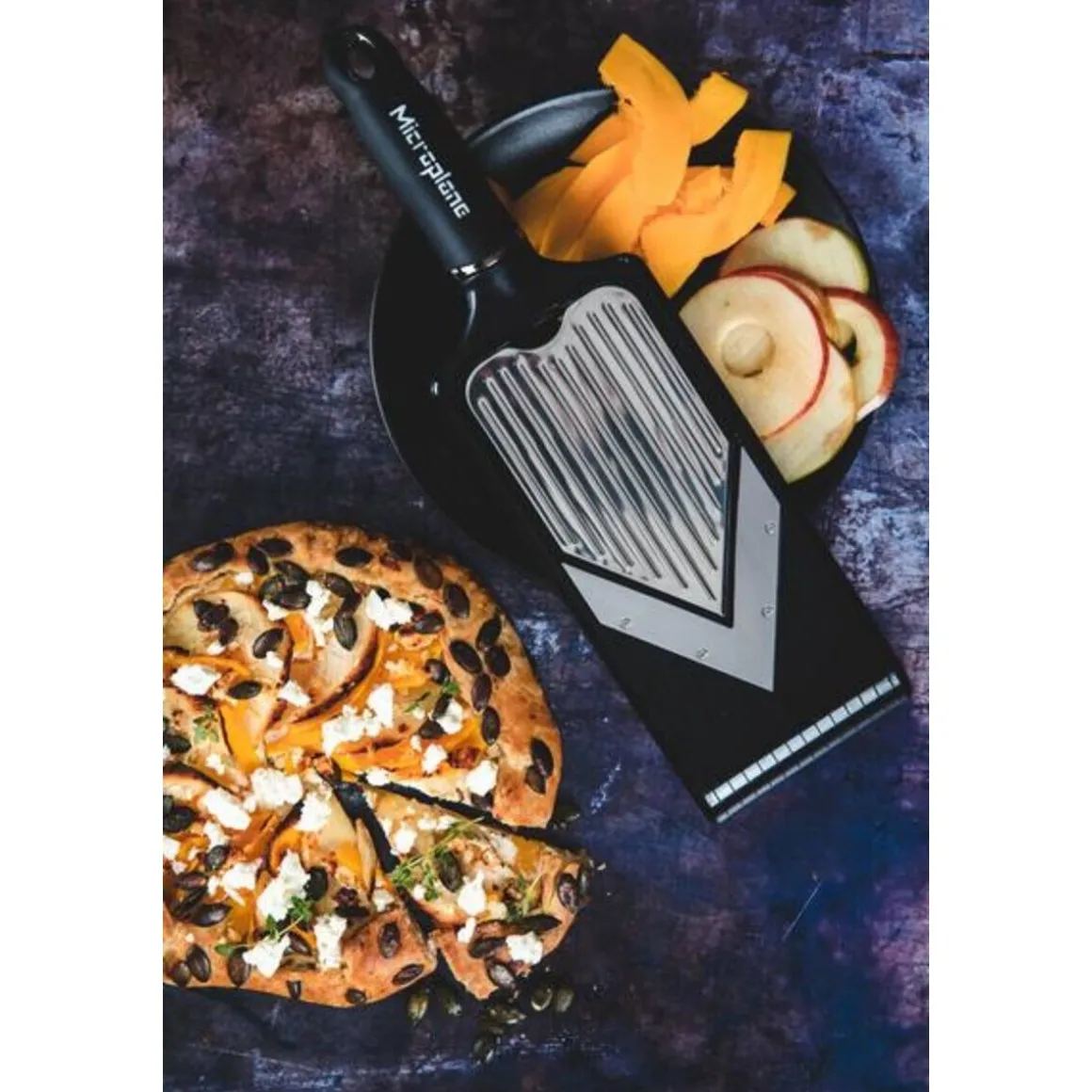 MicroplaneV-Hobel mit Julienneklingen-Einsatz 36 cm Speciality schwarz