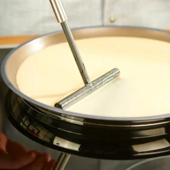 RösleCrêpesverteiler Silikon 18 cm Rundgriff-Serie schwarz