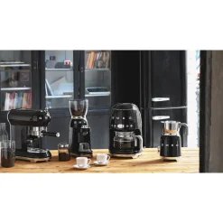 SmegFilter-Kaffeemaschine DCF02 1,4 l 1050 W 50’s Style schwarz