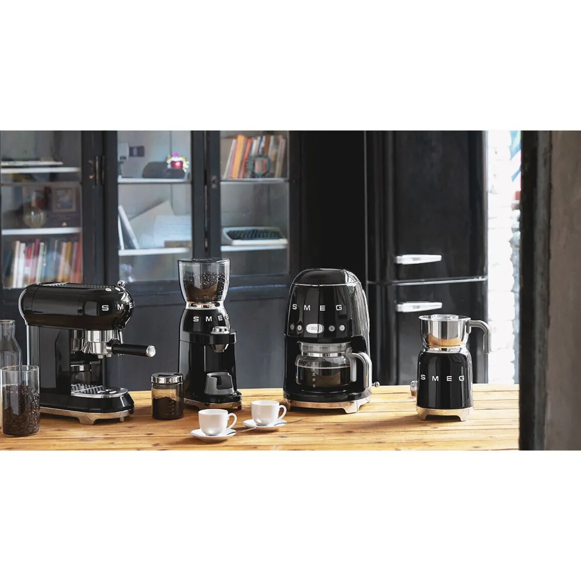 SmegMilchaufschäumer MFF11 0,6 l 50’s Style schwarz