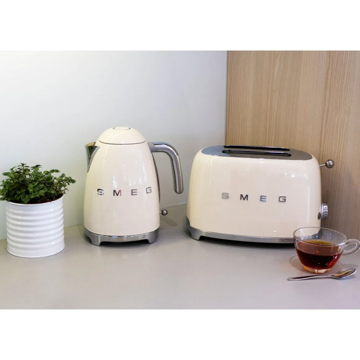 Smeg2-Scheiben-Toaster TSF01 950 W 50's Style creme