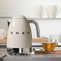 SmegWasserkocher KLF04 1,7 l 2400 W 50's Style creme