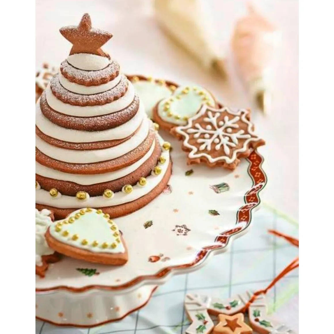 Villeroy & BochKuchenplatte auf Fuß 28 cm Toy’s Delight